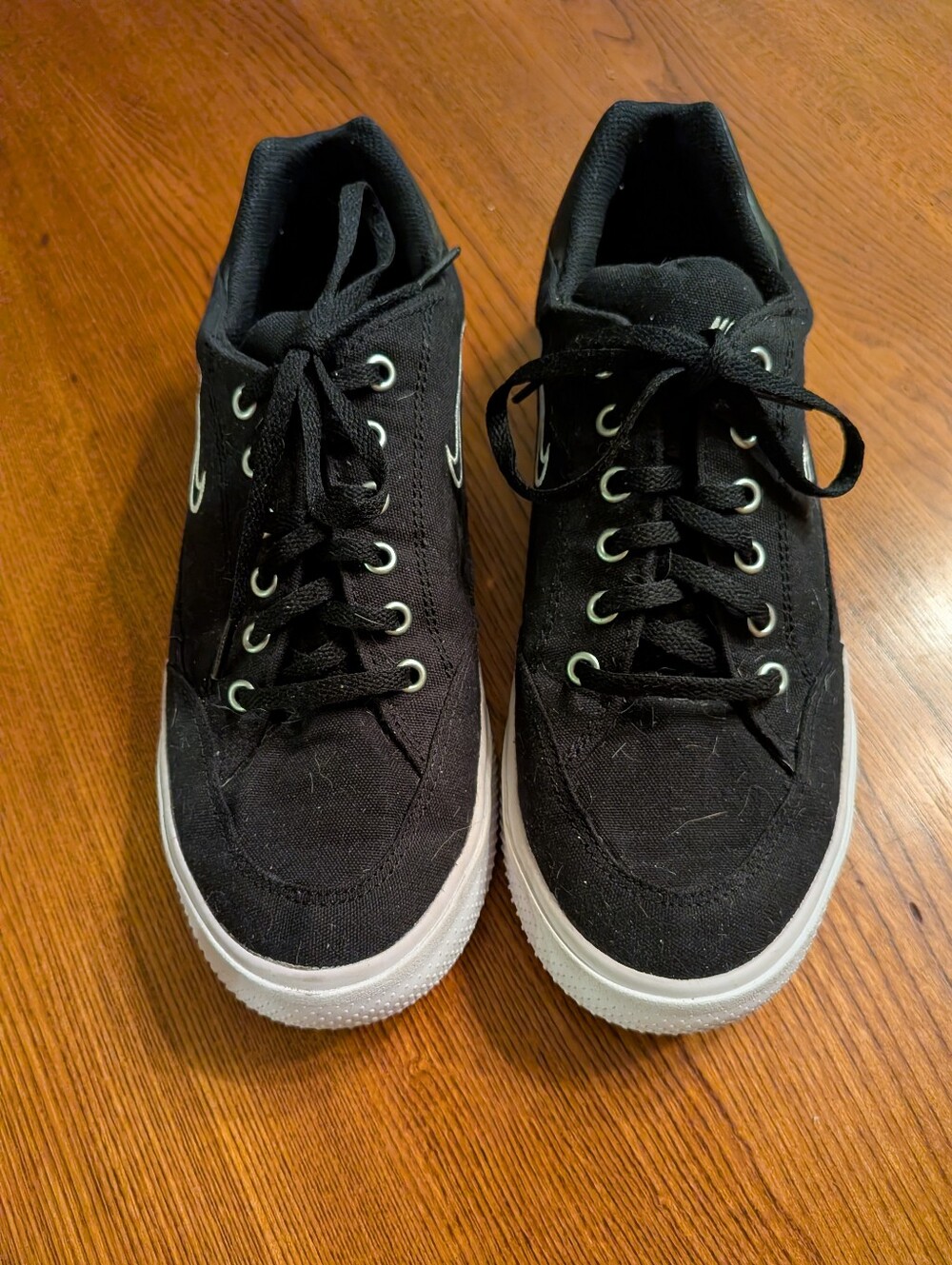 Men's Nike Black Canvas Low-Profile Sneakers with White Soles, 7.5